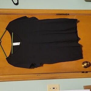 Black short sleeve shirt 1x